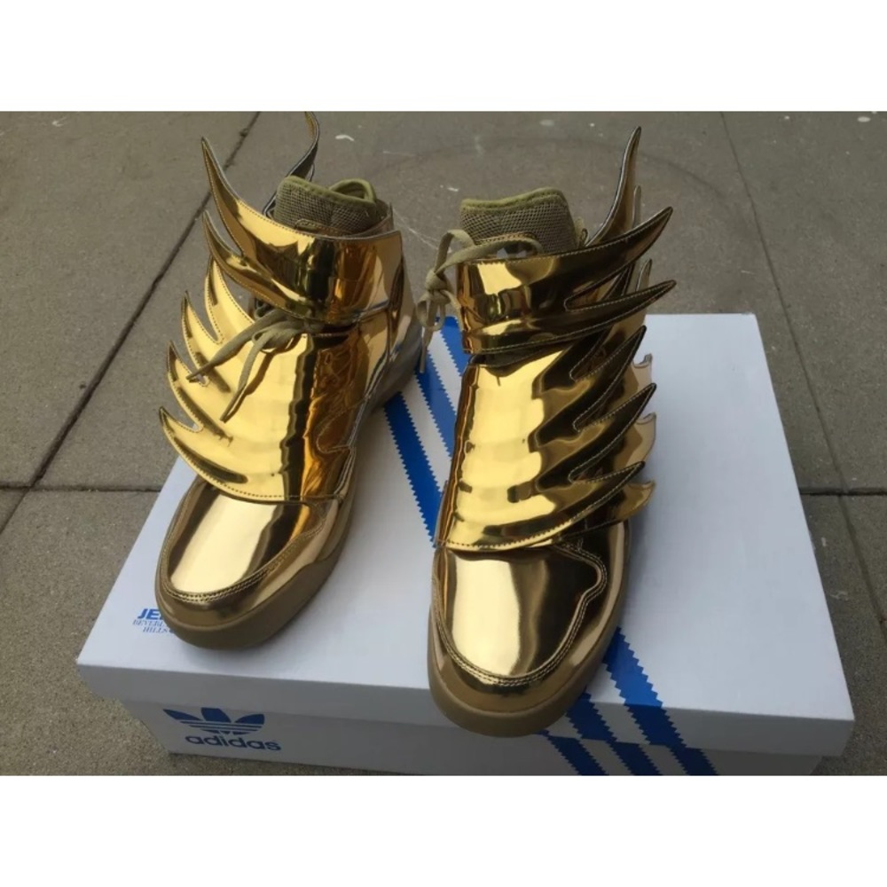 SOLD! ADIDAS JEREMY SCOTT WINGS 3.0 GOLD BATMAN SHOES - Picture 2 of 8
